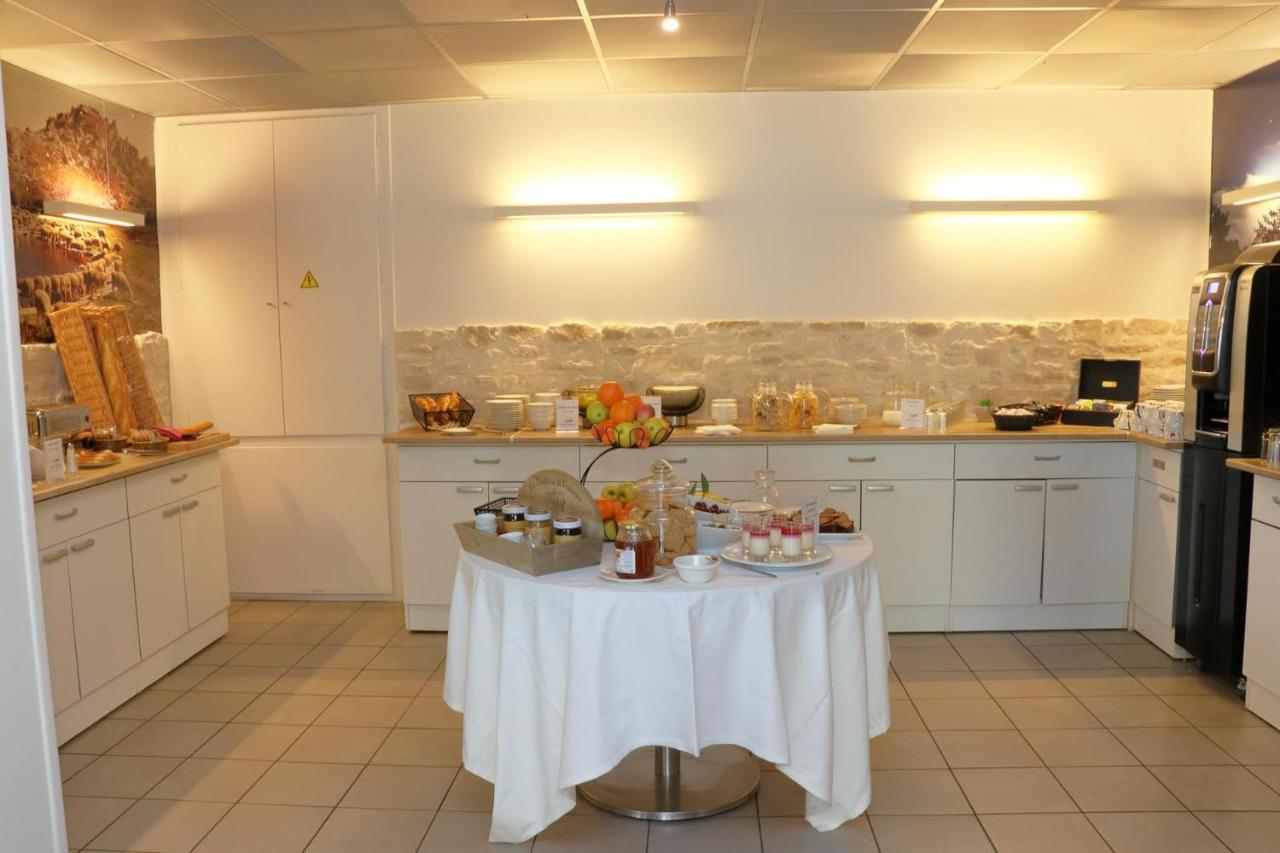 Domaine Saint Esteve 3*